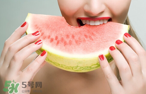 ?做三伏灸可以吃西瓜嗎？?做三伏灸要忌口嗎？