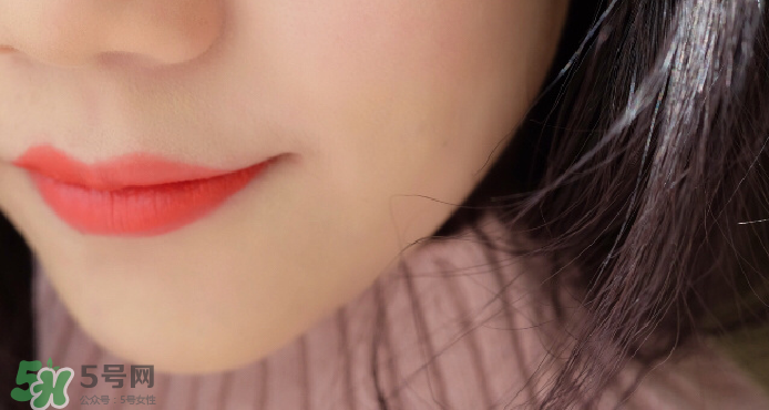 適合夏天用的口紅顏色推薦 適合夏天的口紅試色 適合夏天用的口紅顏色推薦 適合夏天的口紅試色