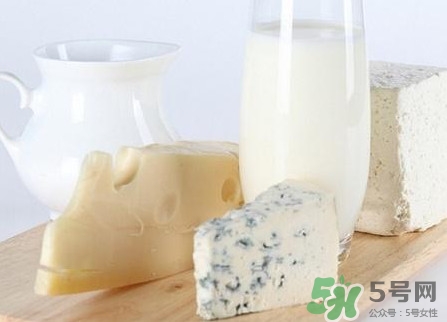 純牛奶什么時(shí)候喝最好？純牛奶哪個(gè)牌子好