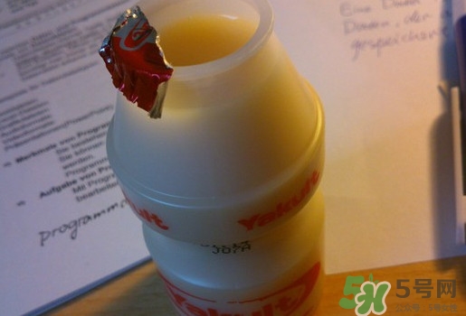 養(yǎng)樂多是酸奶嗎？養(yǎng)樂多和酸奶有什么區(qū)別