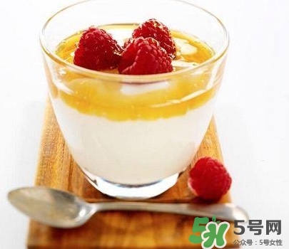 酸奶飯前喝還是飯后喝好？酸奶早上喝好還是晚上喝好