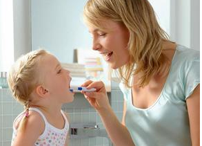 電動牙刷寶寶適合用嗎？兒童適合用電動牙刷嗎？