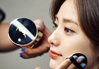 雅詩蘭黛氣墊和圣羅蘭氣墊哪個好？雅詩蘭黛和圣羅蘭氣墊哪個好？