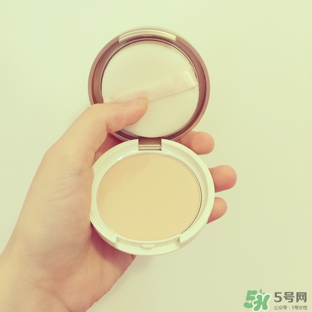 cezanne倩麗蜜粉餅怎么樣？倩麗粉餅色號試色