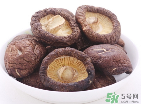 買香菇怎么挑選？干香菇怎么挑選？