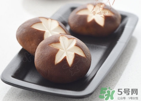 香菇怎么切十字？如何切出漂亮的香菇花兒