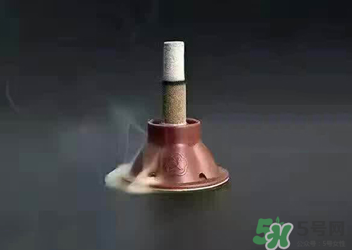 艾艾貼貼后出現(xiàn)水泡怎么回事？艾艾貼后有水泡怎么辦？