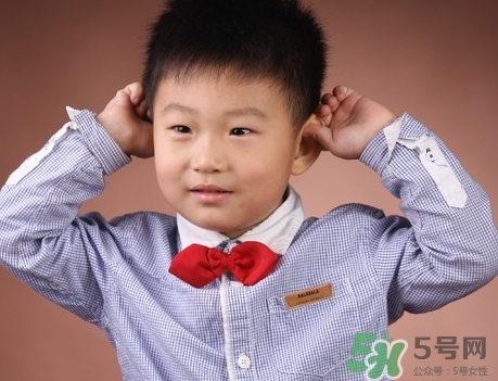 耳朵上有個小眼是什么_耳朵上有個小眼好不好 耳朵上有個小眼是什么_耳朵上有個小眼好不好