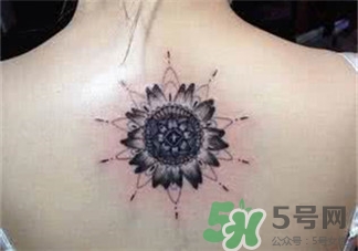 洗紋身會留疤嗎?激光洗紋身的副作用 洗紋身會留疤嗎?激光洗紋身的副作用