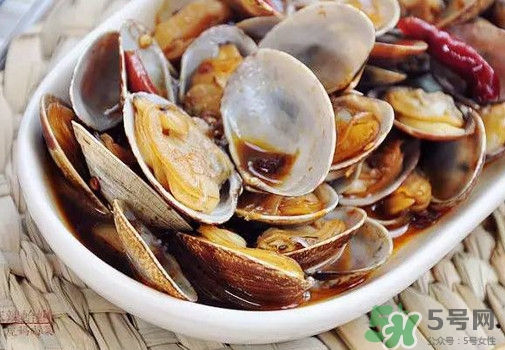 花蛤死了還能炒開口么？花蛤里面的黑色能吃嗎