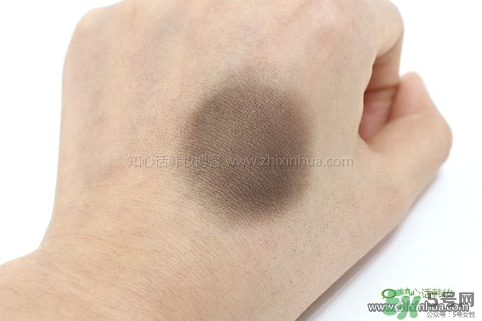 呂發(fā)際線粉怎么用？呂發(fā)際線粉氣墊陰影粉怎么卸