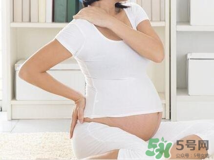 孕期為什么會(huì)常常感到下背痛 孕婦下背痛怎么辦 孕期為什么會(huì)常常感到下背痛 孕婦下背痛怎么辦