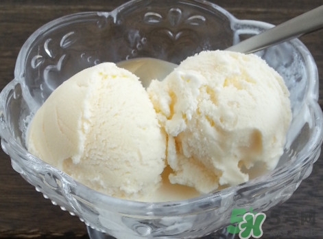 純牛奶怎么做雪糕冰棍？怎么用牛奶做雪糕