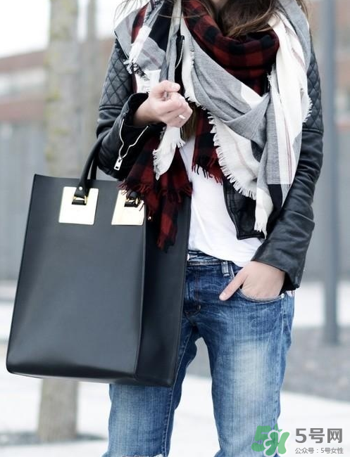 sophie hulme是什么牌子_哪個(gè)國家的_什么檔次？