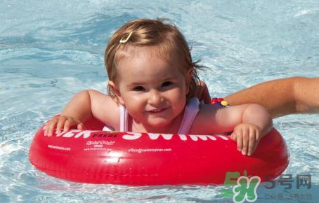 freds游泳圈怎么充氣？freds游泳圈充氣充不進(jìn)去怎么辦？