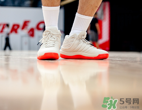 jordan superfly 2017 react腳感怎么樣_實(shí)戰(zhàn)測(cè)評(píng) jordan superfly 2017 react腳感怎么樣_實(shí)戰(zhàn)測(cè)評(píng)