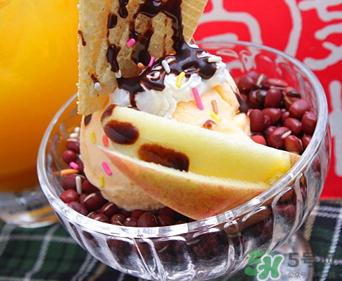 雪糕能和雞蛋一起吃嗎？吃完雪糕能吃雞蛋嗎？