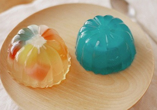 吉利丁片用冷水泡多久？吉利丁片做果凍的比例