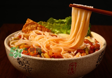 螺螄粉可以帶上飛機(jī)嗎？螺螄粉和桂林米粉有什么區(qū)別