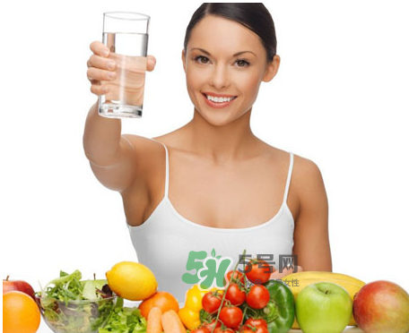 夏天減肥吃什么水果？夏天適合減肥吃的水果有哪些？