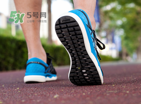 reebok floatride run腳感怎么樣？銳步floatride跑鞋測(cè)評(píng)