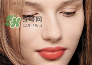 夏天皮膚為什么會瘙癢?夏天皮膚瘙癢的原因 夏天皮膚為什么會瘙癢?夏天皮膚瘙癢的原因