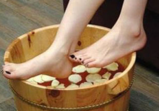 三伏天能用姜泡腳嗎？三伏天用姜泡腳好嗎？
