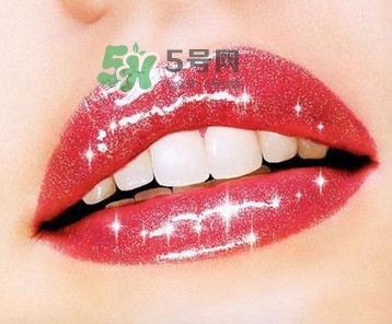 烤瓷牙和全瓷牙有什么區(qū)別?烤瓷牙和全瓷牙的區(qū)別 烤瓷牙和全瓷牙有什么區(qū)別?烤瓷牙和全瓷牙的區(qū)別