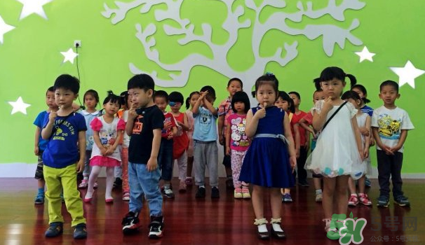 寶寶不去幼兒園怎么辦？寶寶不去幼兒園哭鬧怎么勸導(dǎo)？