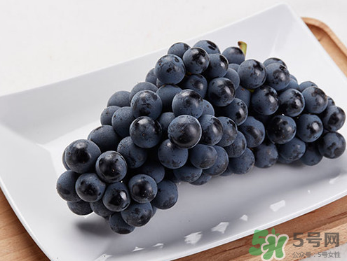 夏黑葡萄是轉(zhuǎn)基因嗎？夏黑無籽葡萄是不是轉(zhuǎn)基因的？