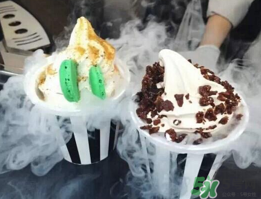 冰淇淋為什么會(huì)冒煙？會(huì)冒煙的冰激凌怎么做？