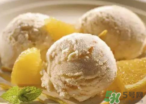 冰淇淋為什么要加蛋黃？冰淇淋為什么不用蛋清？