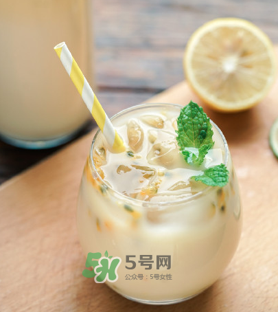 百香果養(yǎng)樂(lè)多好喝嗎？百香果養(yǎng)樂(lè)多怎么做？