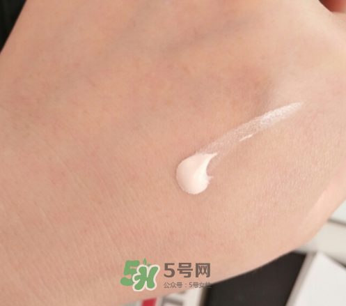 瓷肌美白隔離防曬霜怎么樣？瓷肌美白防曬霜好用嗎？