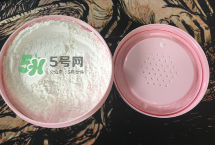 紅色小象嬰兒玉米爽身粉怎么樣？紅色小象嬰兒玉米爽身粉好用嗎？