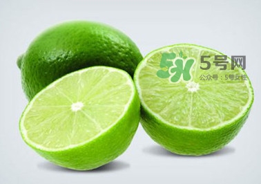 長(zhǎng)期喝青檸檬泡水有害嗎？青檸檬的營(yíng)養(yǎng)價(jià)值