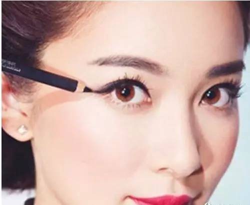 眼線筆眼線液眼線膏哪個好用 眼線筆眼線液眼線膏區(qū)別 眼線筆眼線液眼線膏哪個好用 眼線筆眼線液眼線膏區(qū)別