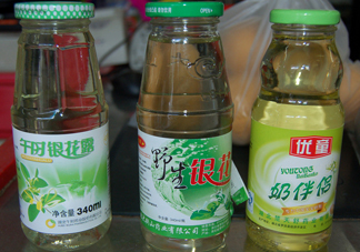 金銀花露一天能喝幾瓶？金銀花露一次喝多少？