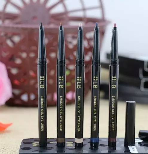 眼線筆眼線液眼線膏哪個好用 眼線筆眼線液眼線膏區(qū)別 眼線筆眼線液眼線膏哪個好用 眼線筆眼線液眼線膏區(qū)別