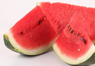 三伏天坐月子可以吃西瓜嗎？三伏天坐月子吃西瓜好嗎？