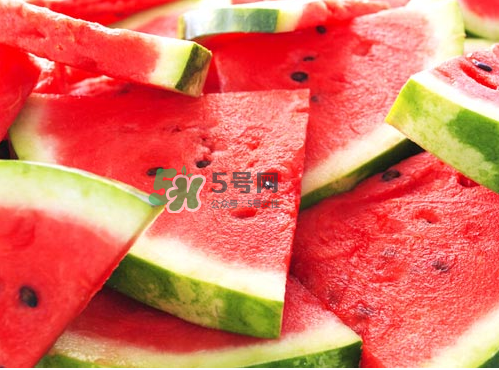 三伏天坐月子可以吃西瓜嗎？三伏天坐月子吃西瓜好嗎？