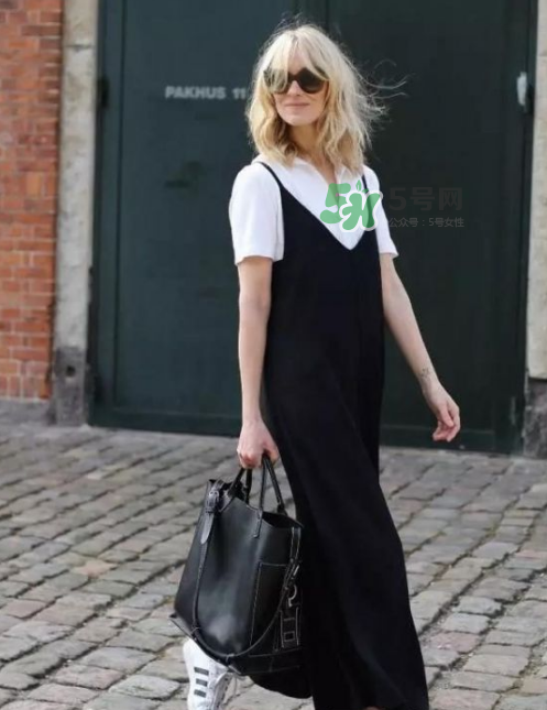 吊帶裙配什么上衣？吊帶裙搭配什么上衣好看？