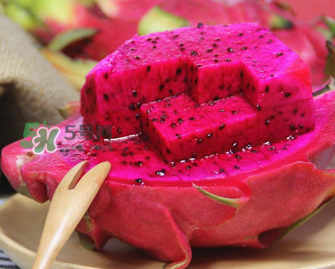 紅心火龍果寶寶能吃嗎？一歲以下寶寶能吃紅心火龍果嗎？