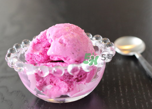 紅心火龍果能和牛奶一起吃嗎？紅色火龍果和牛奶一起會中毒嗎？