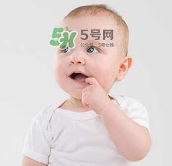 寶寶什么時候可以吃油？寶寶能吃油嗎？