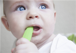 寶寶沒長(zhǎng)牙能吃磨牙棒嗎？寶寶沒長(zhǎng)牙可以吃磨牙餅干嗎？