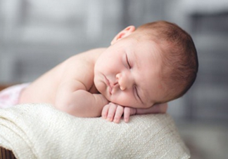 奶瓶刷尼龍的好還是海綿的好？洗奶瓶的正確方法