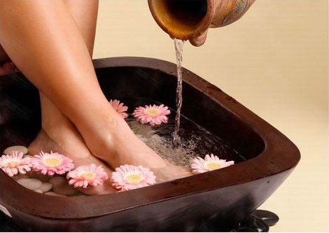 三伏天用醋泡腳好嗎？三伏天泡腳泡多久？