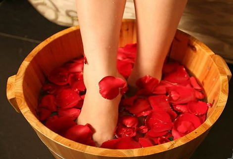 三伏天用醋泡腳好嗎？三伏天泡腳泡多久？