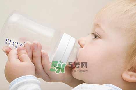 寶寶脫水怎么補(bǔ)水？寶寶脫水怎么辦？